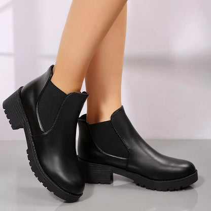 Round Toe Block Heels Boots - Black - View 4