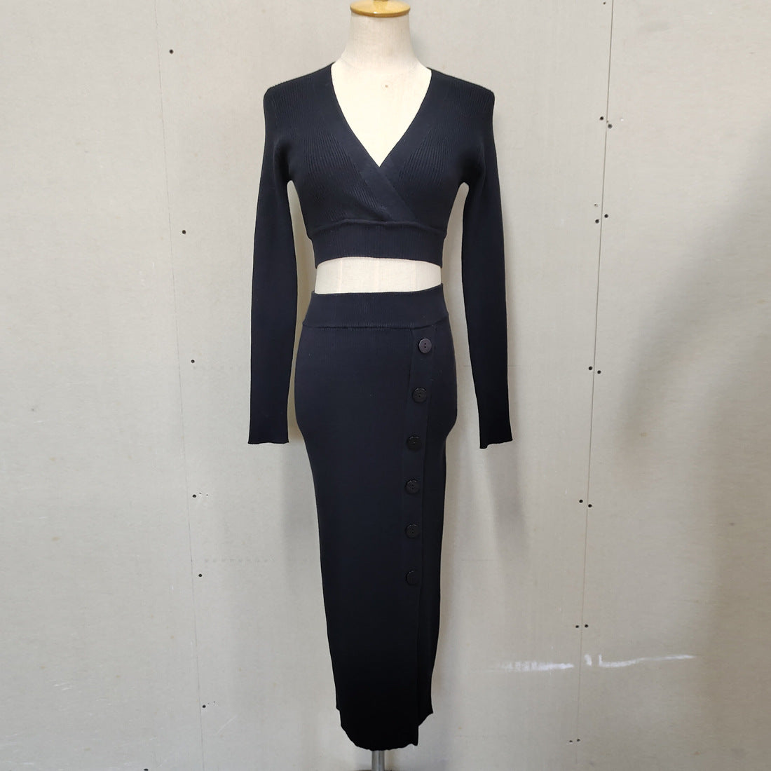 Sexy Knitted Dress Set with Long Sleeve V-neck Waist and Exposed Umbilical Top+Button Split Skirt