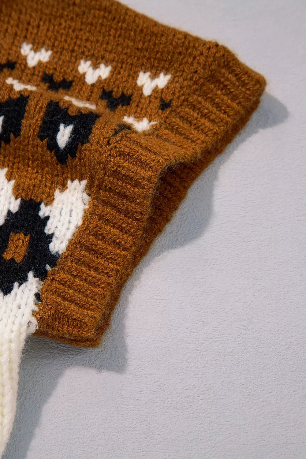 V Neck Short Sleeve Geometric Sweater - Brown - View 11