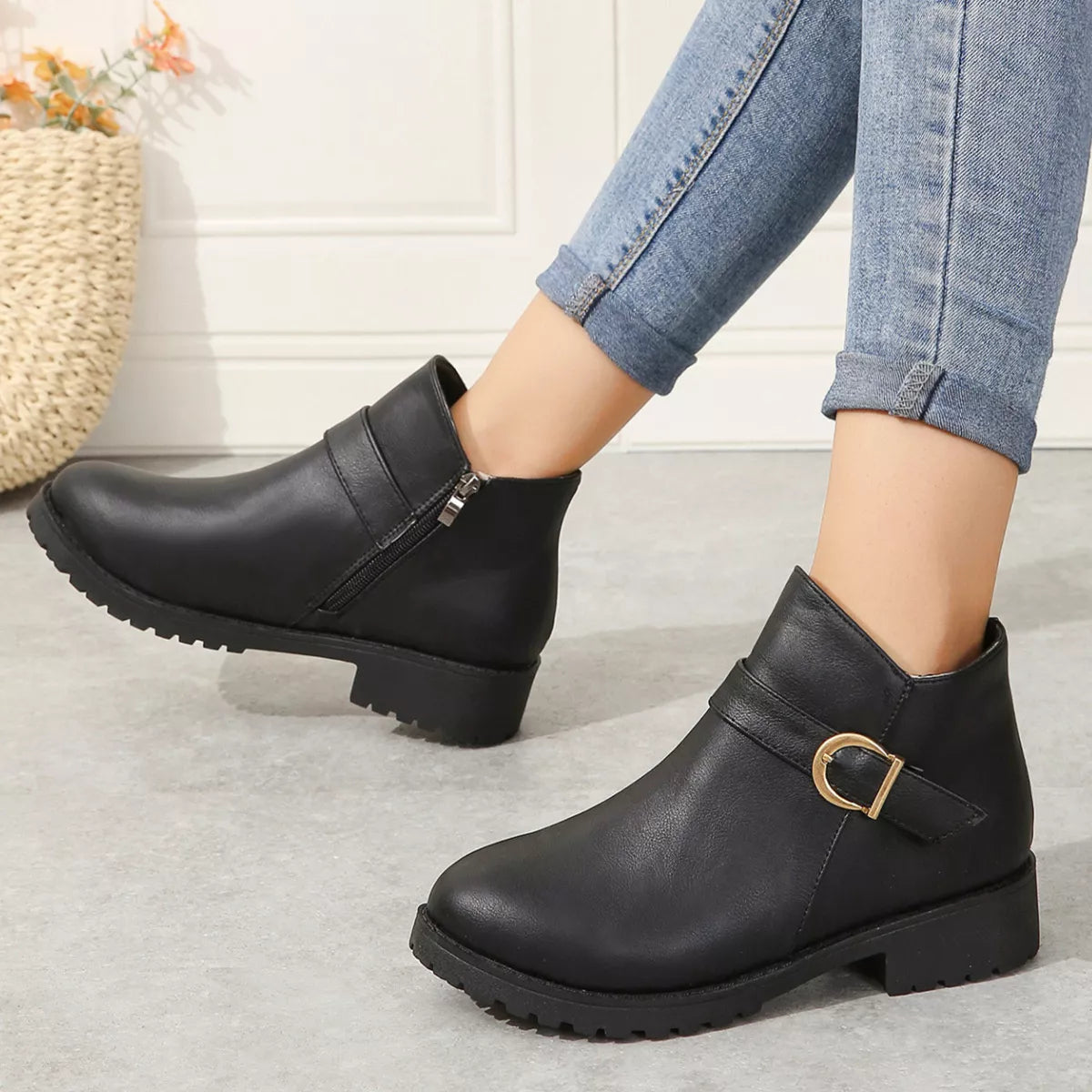 Round Toe Block Heels Boots - Black - View 1