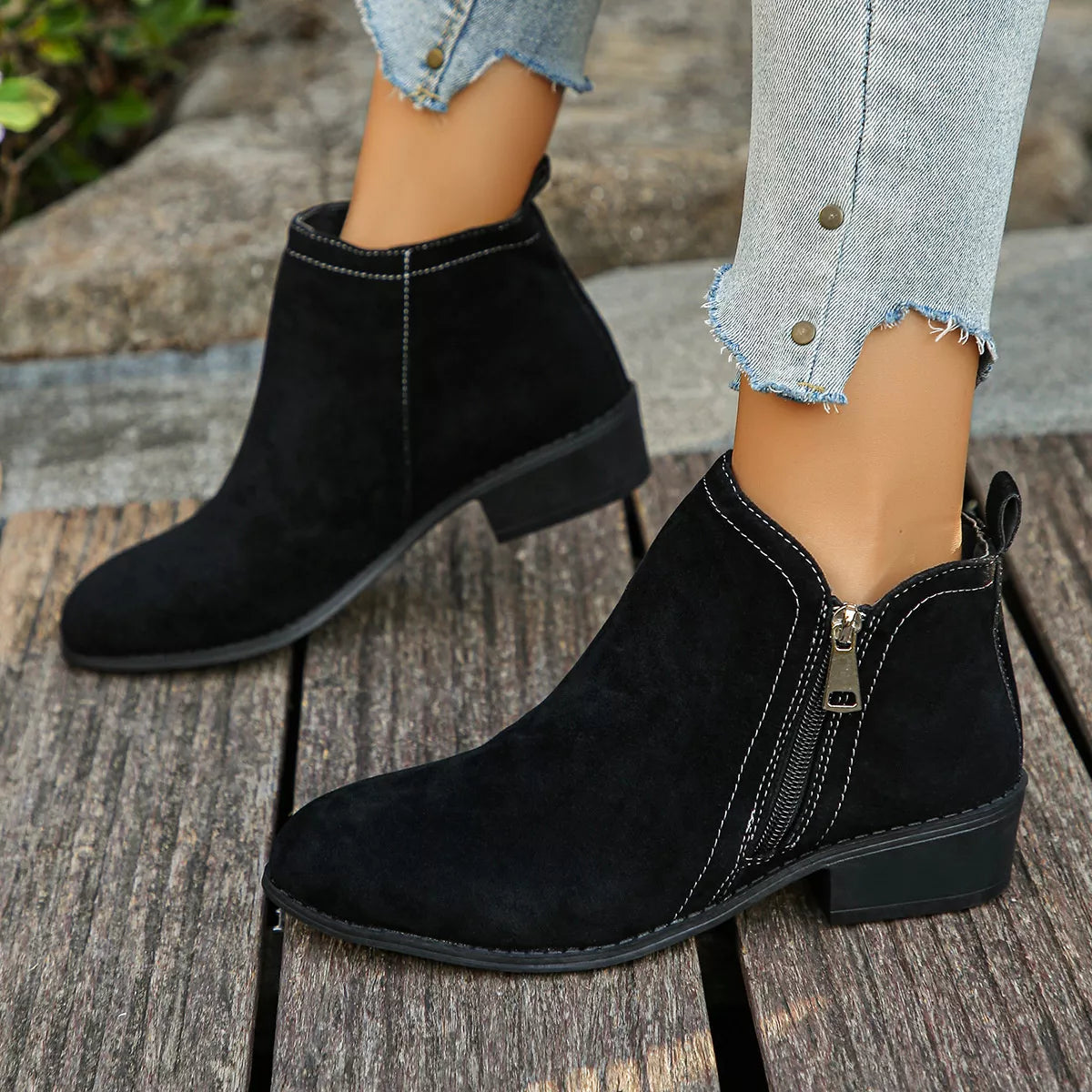 Point Toe Block Heels Boots - Black - View 7