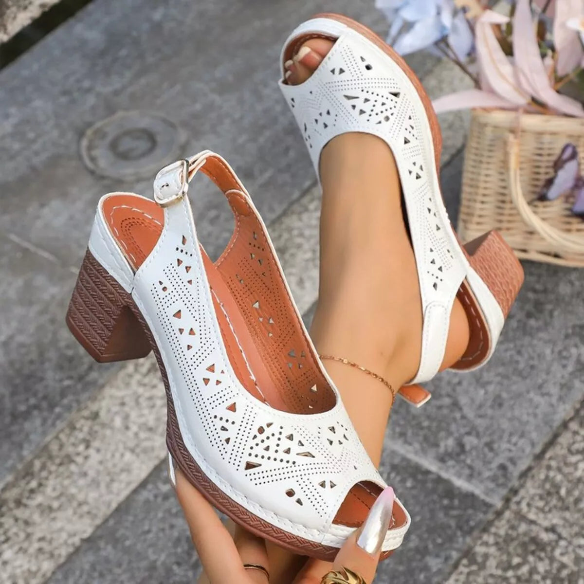 Open Toe Block Heels Sandals - Cream White - View 6