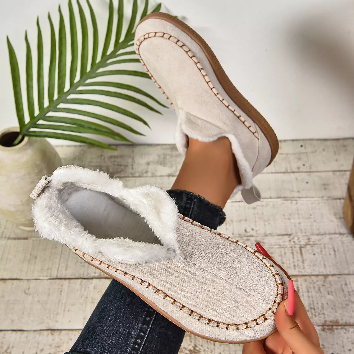 Round Toe Plush Lined Shoes - Cream - View 4