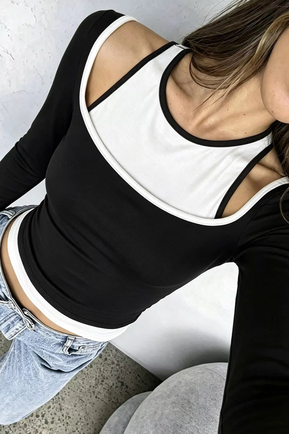 Color-Block Cutout Long Sleeve Slim Fit Top - Black - View 3