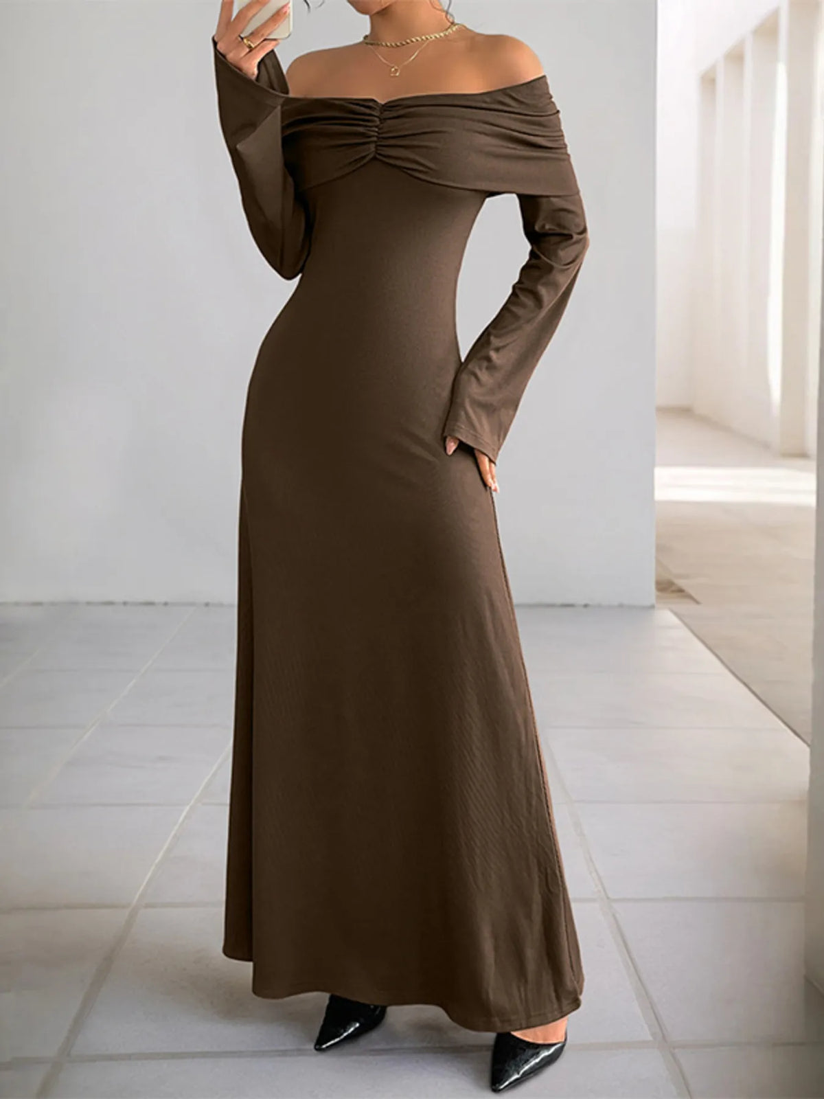 Off-Shoulder Long Sleeve Bodycon Maxi Dress - Coffee Brown - View 2