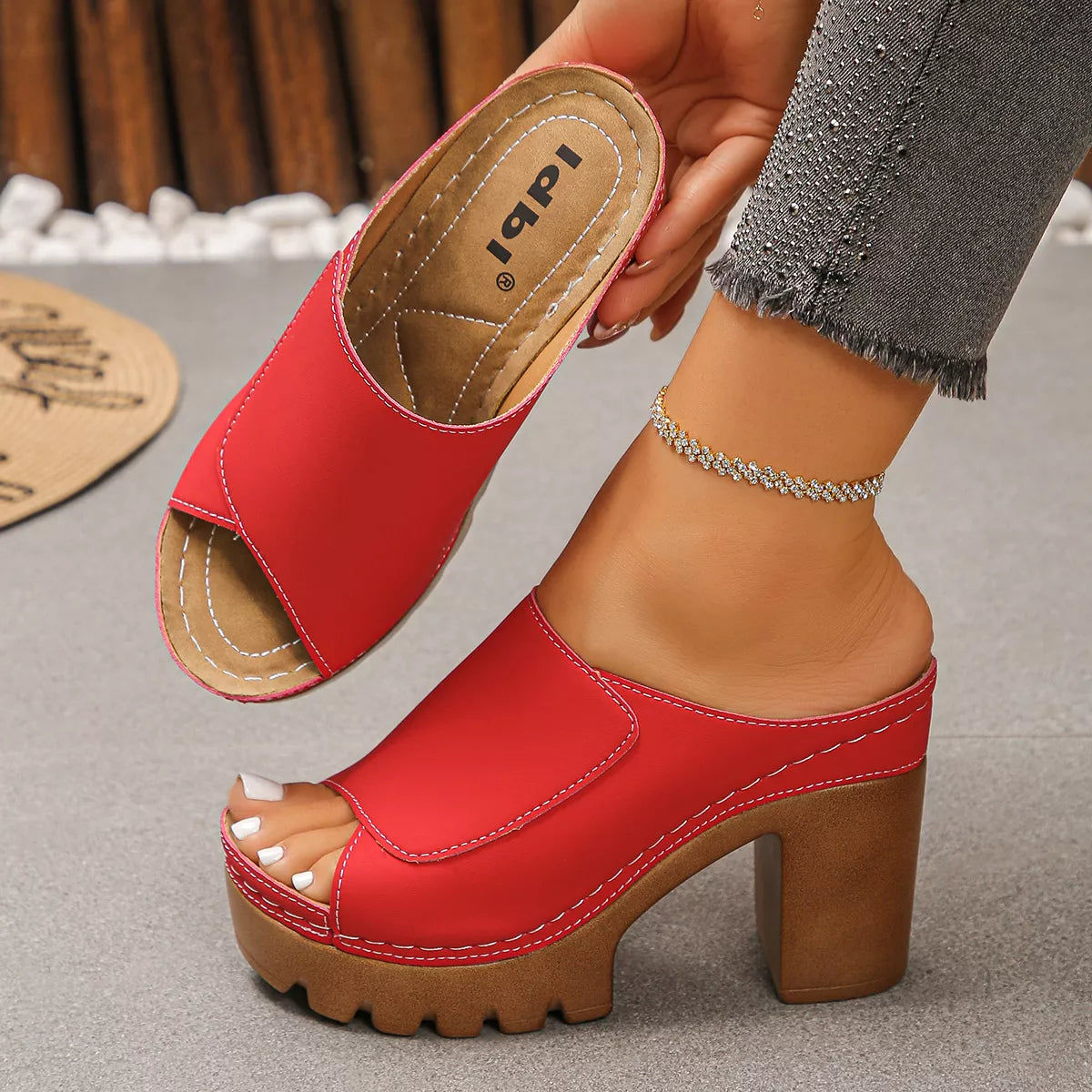 Open Toe Block Heels Sandals - Red - View 7