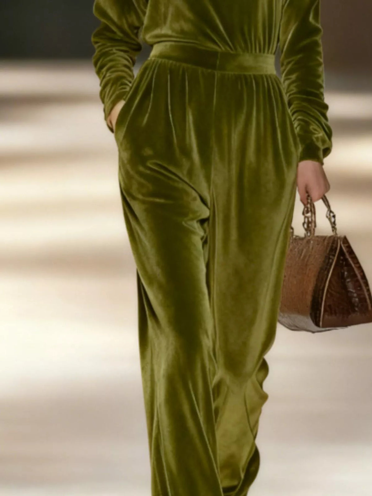 Full Size Velvet Turtleneck Long Sleeve Top and Wide-Leg Pants Set Plus Size - Green - View 3