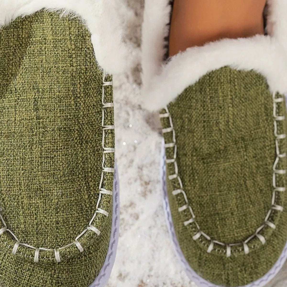 Faux Fur Lined Round Toe Shoes - Green - View 2