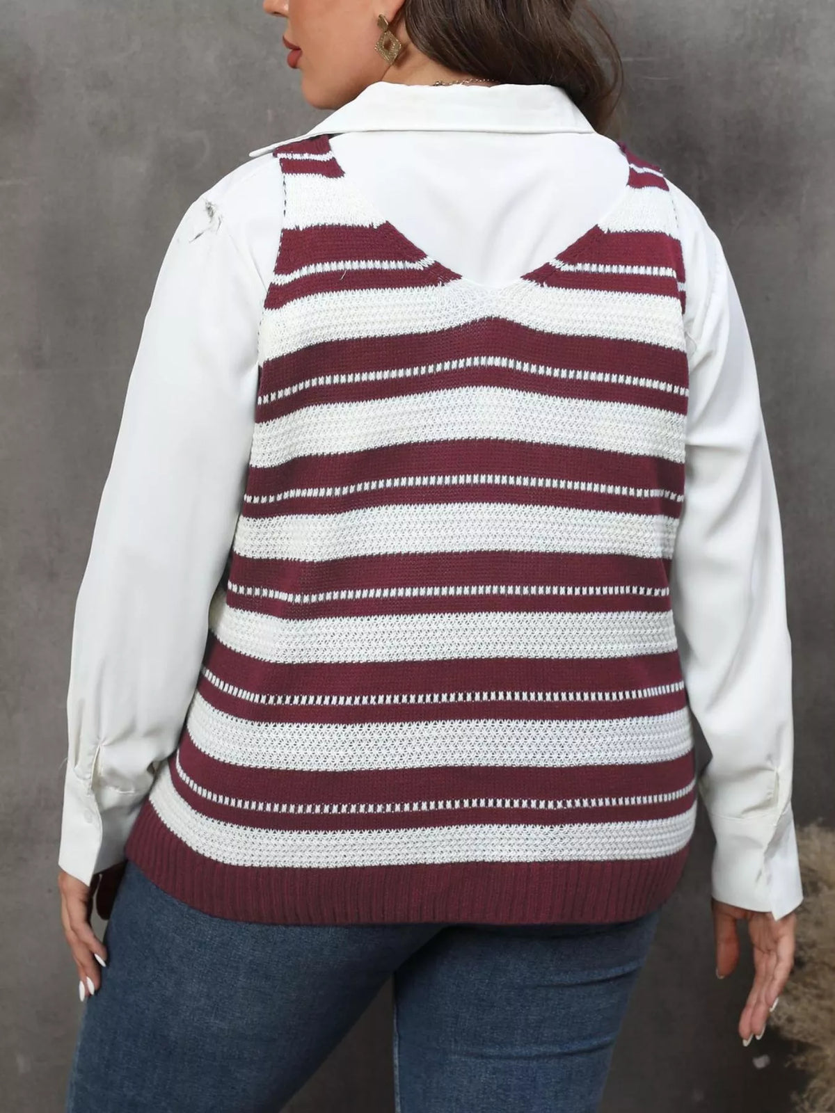 Plus Size Striped V-Neck Knit Sweater Vest - Wine Red - View 3