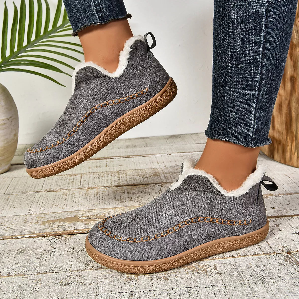 Round Toe Plush Lined Shoes - Dark Gray - View 4