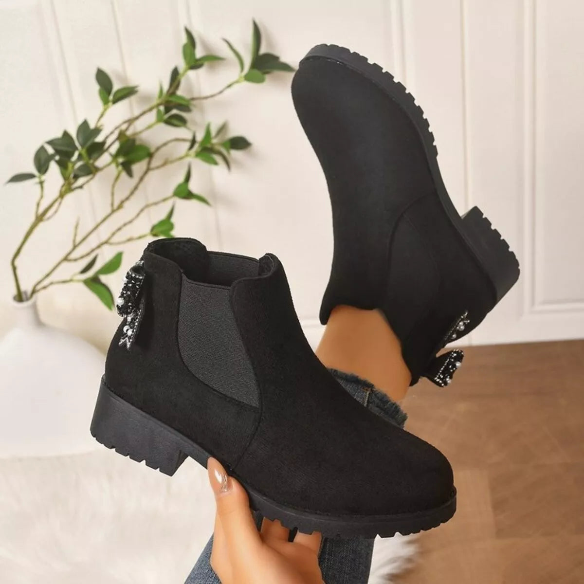 Round Toe Block Heels Boots - Black - View 6
