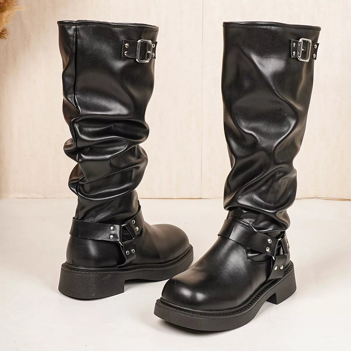 Round Toe Block Heels Boots - Black - View 7