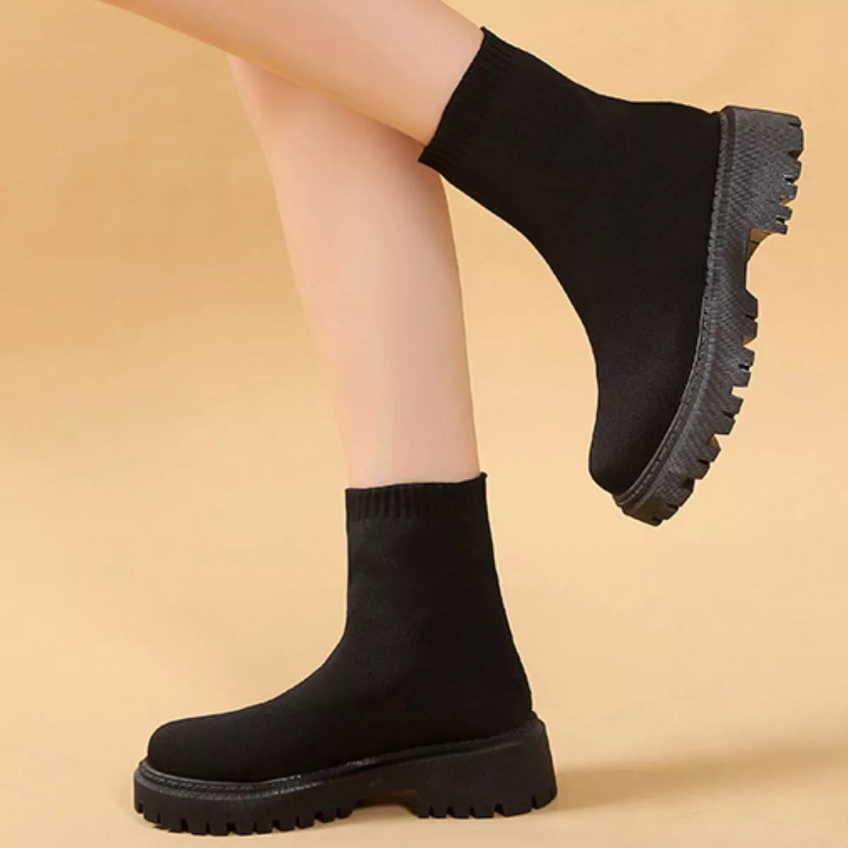 Round Toe Block Heels Boots - Black - View 9