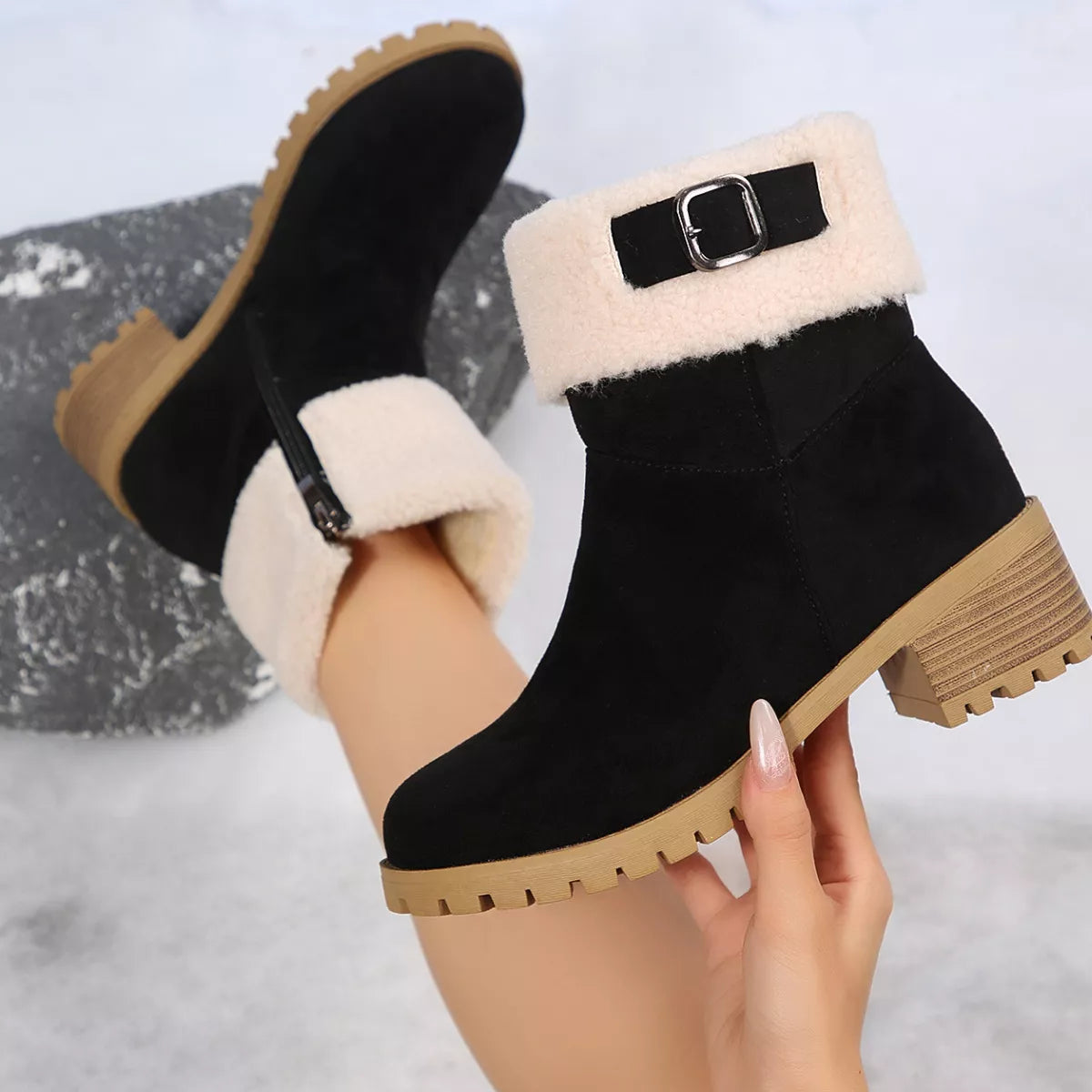 Round Toe Block Heels Boots - Black - View 7