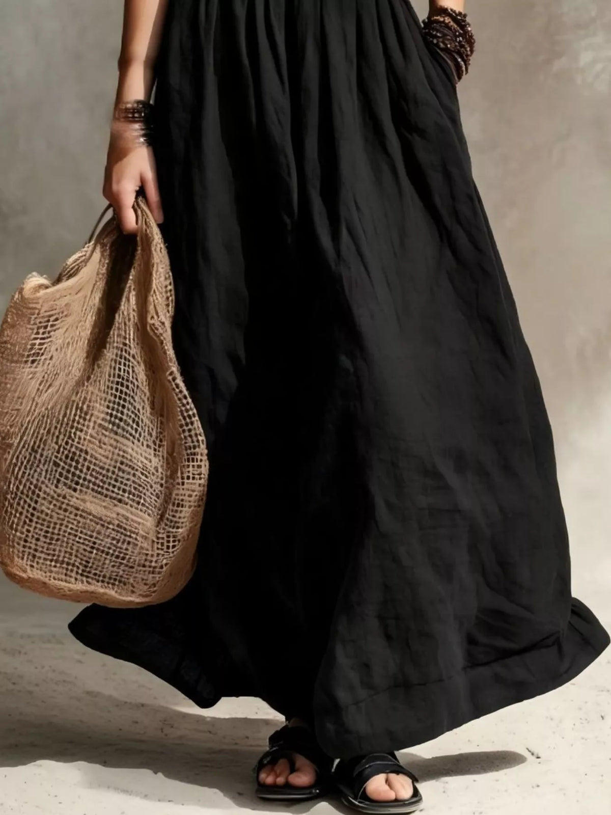 Full Size Round Neck Sleeveless Maxi Dress Plus Size - Black - View 3