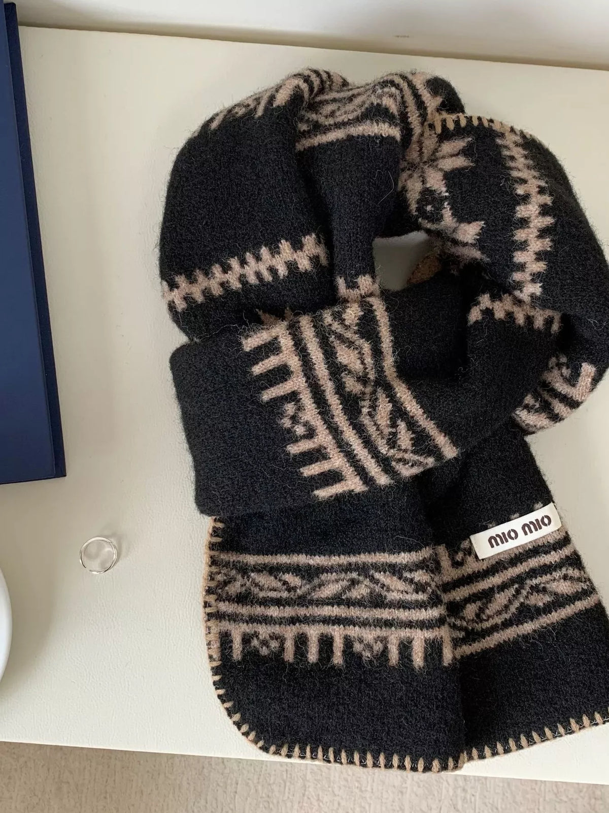 Vintage Pattern Knitted Scarf - Black - View 4