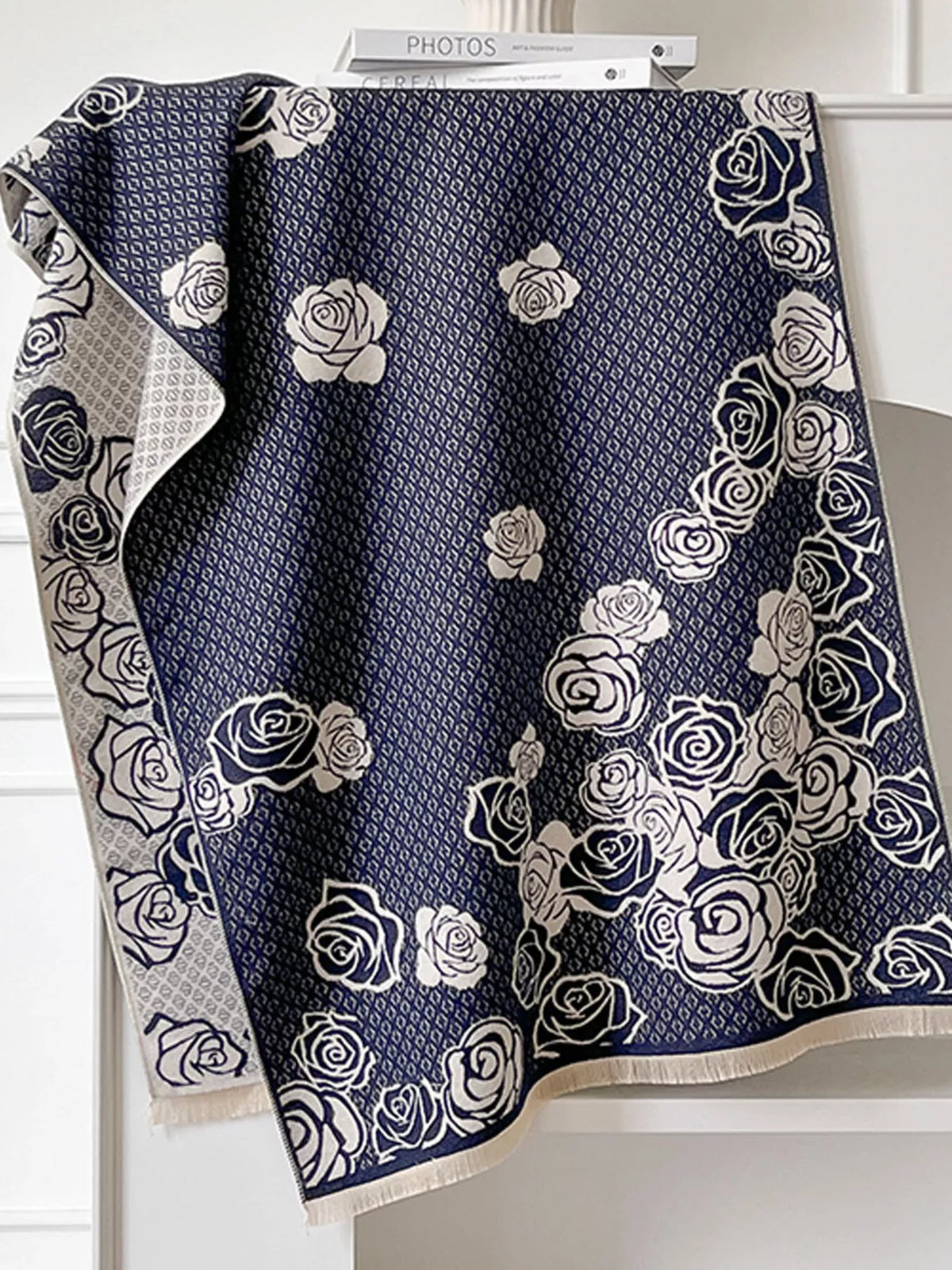Rose Pattern Warm Scarf - Blue - View 7