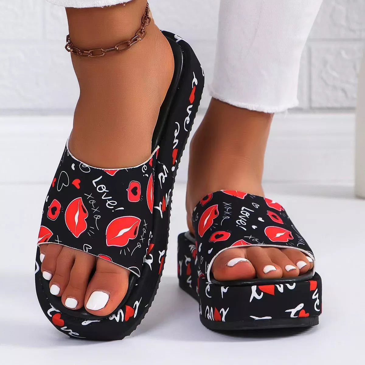 Butterfly Print Platform Sandals - Red - View 1