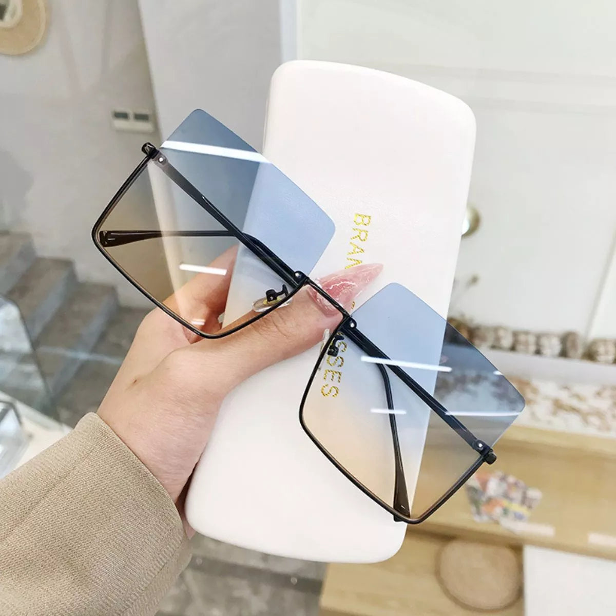 Oversized Square Sunglasses - Pastel  Blue - View 4