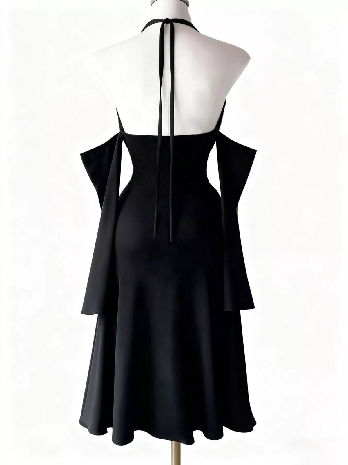 Halter Neck High-Slit Bodycon Dress - Black - View 3