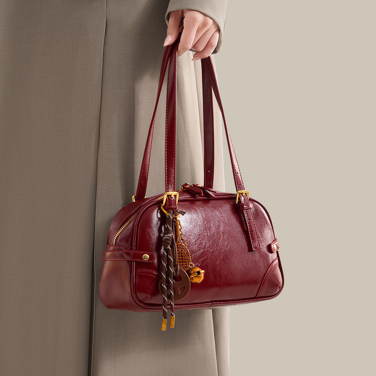 Vintage Style Leather Shoulder Bag - Red - View 3