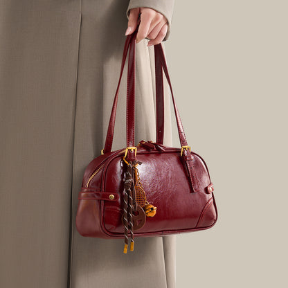 Vintage Style Leather Shoulder Bag - Red - View 3