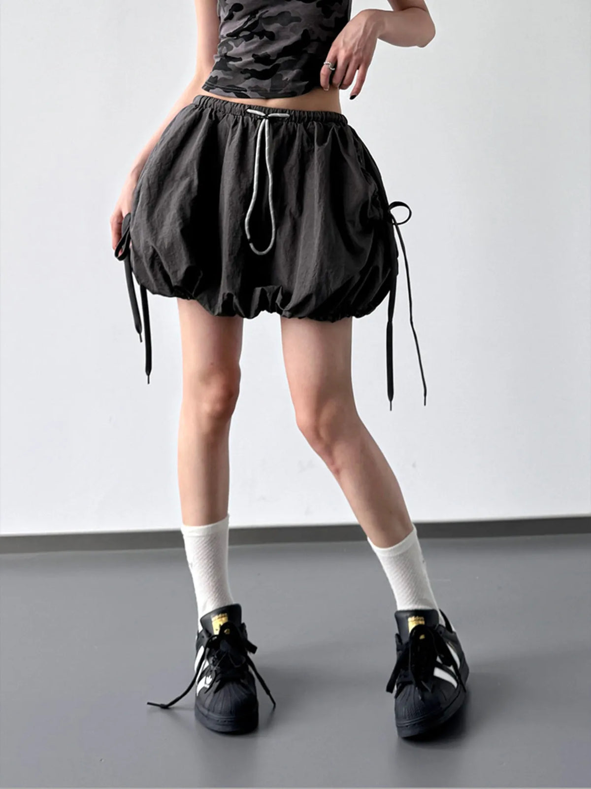 Bubble Drawstring Casual Shorts - Grey - View 10