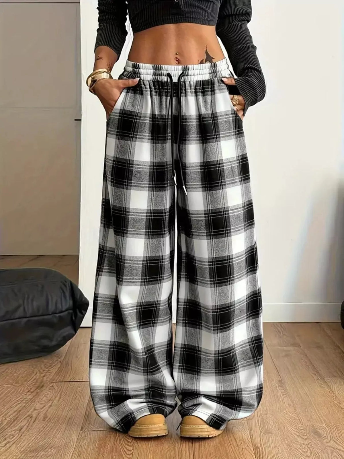 Plus Size Plaid Wide-Leg Drawstring Pants - Black And White - View 1