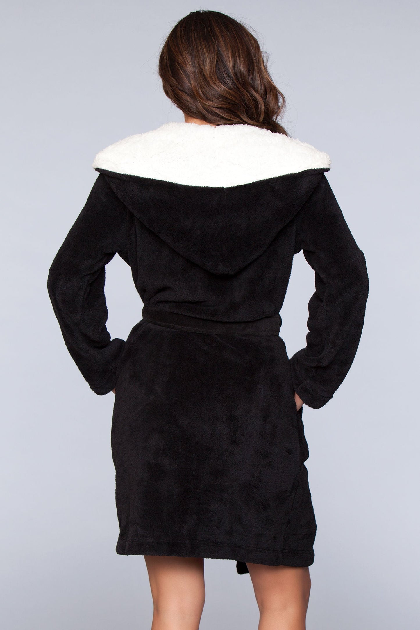 Janet Plush Fleece Color Block Robe, detail view