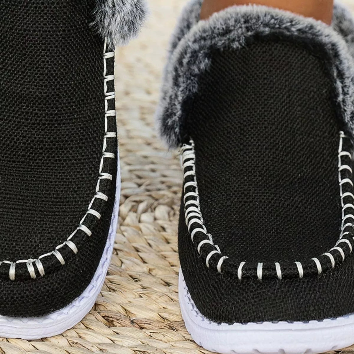 Faux Fur Lined Round Toe Shoes - Black - View 2
