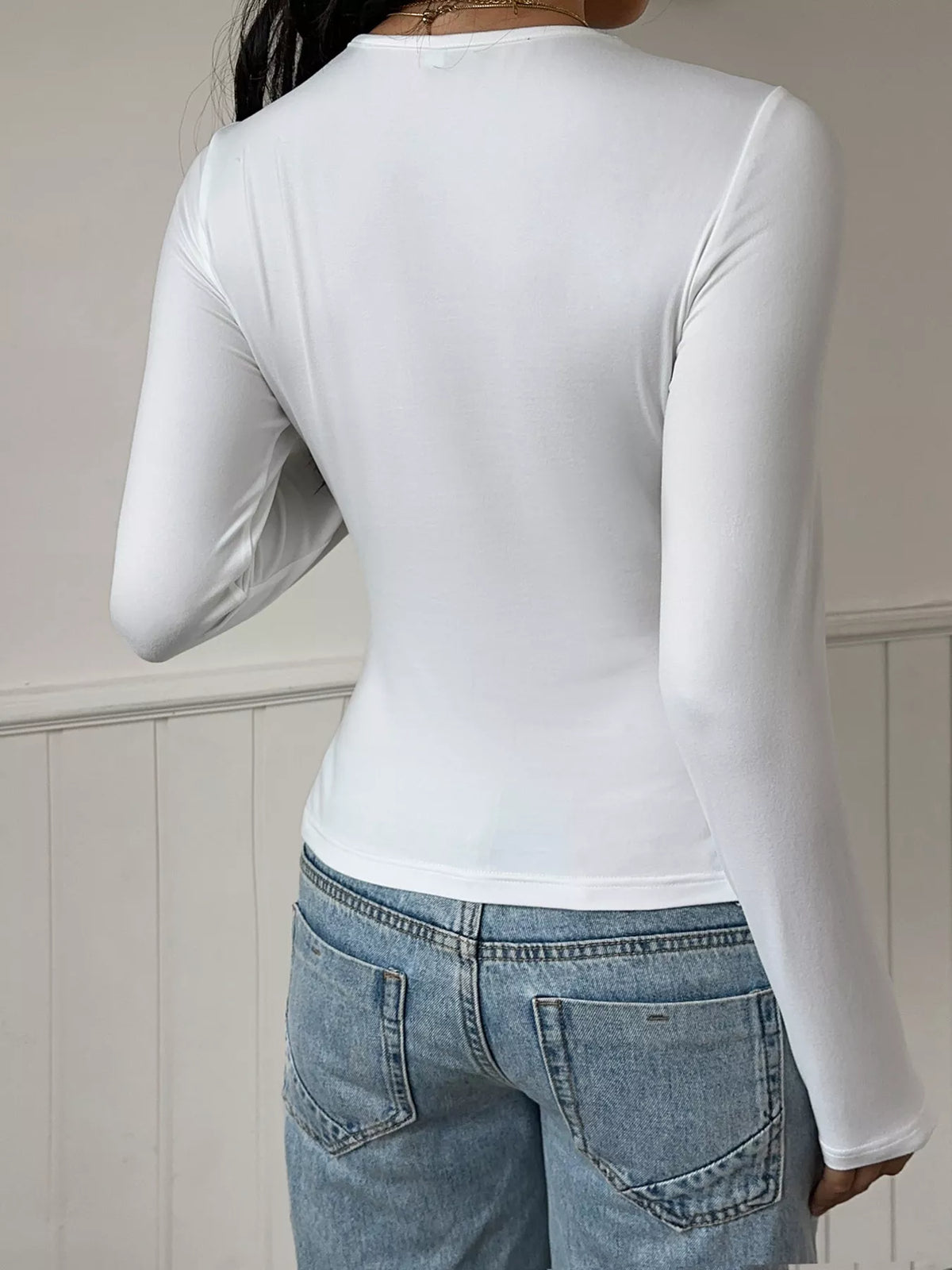 Lace-Trimmed V-Neck Tie-Front Long Sleeve T-Shirt - White - View 5