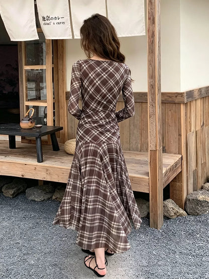 Plaid Long-Sleeve Slim-Fit Maxi Dress - Brown - View 6