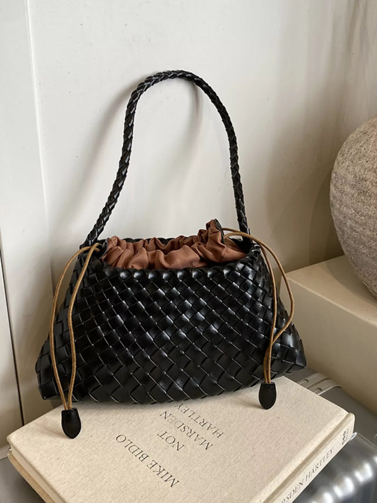 Drawstring Woven Shoulder Bag - Black - View 3