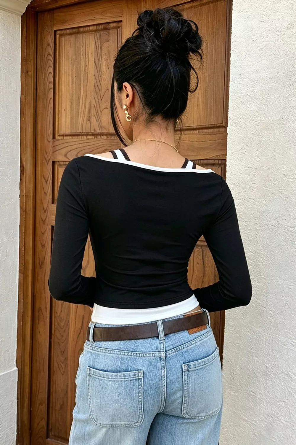 Color-Block Cutout Long Sleeve Slim Fit Top - Black - View 6