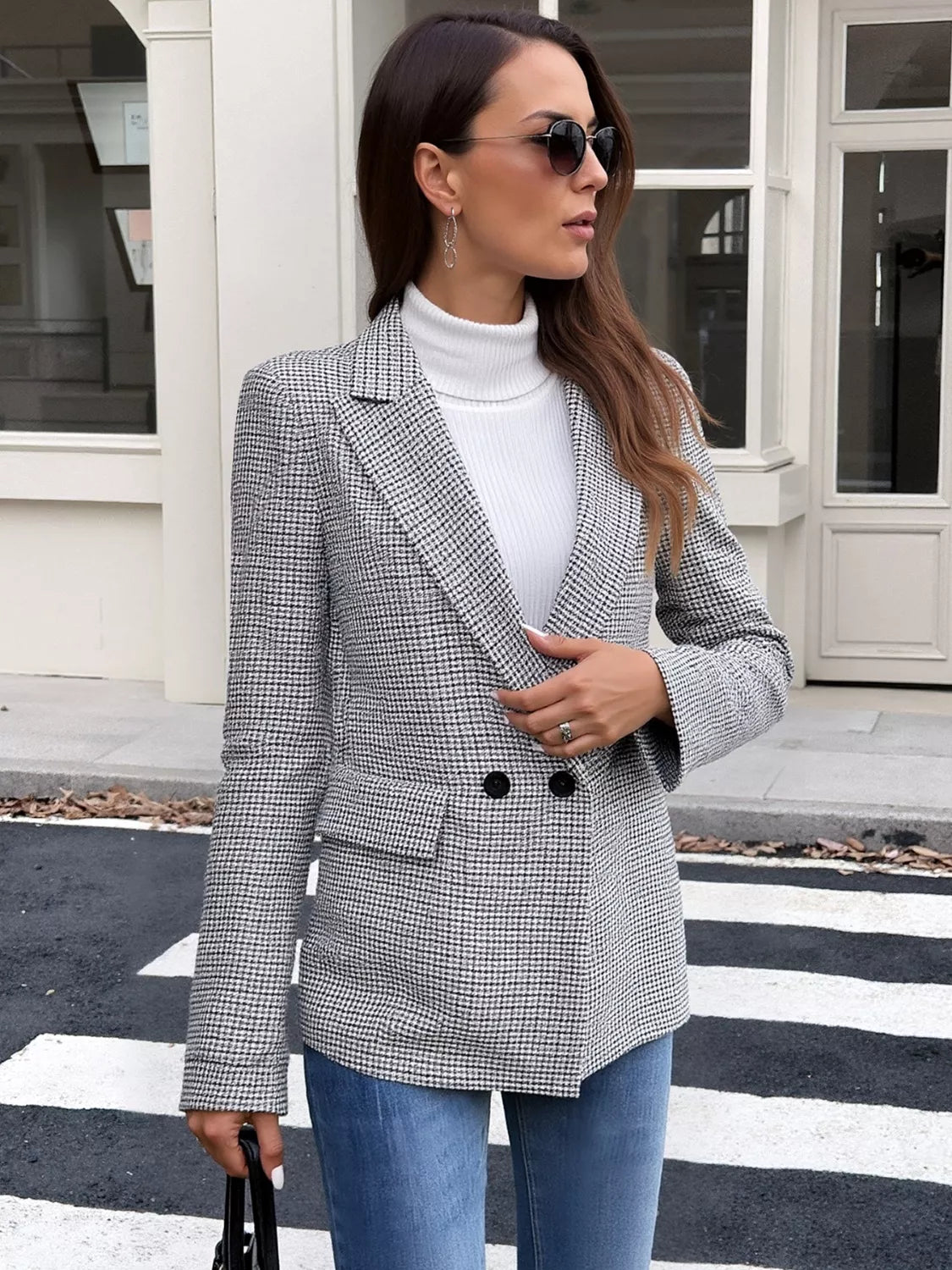 Houndstooth Patterned Double-Breasted Blazer - Black - View 4