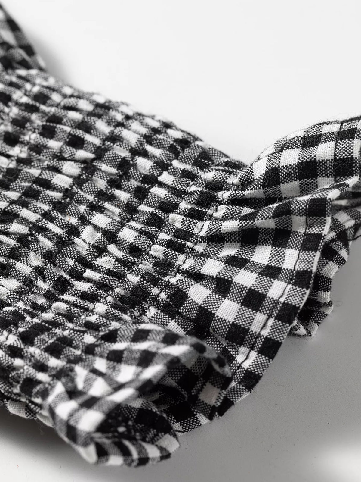 Plaid Shirred Cuff Long Sleeve Round Neck Blouse - Black - View 9