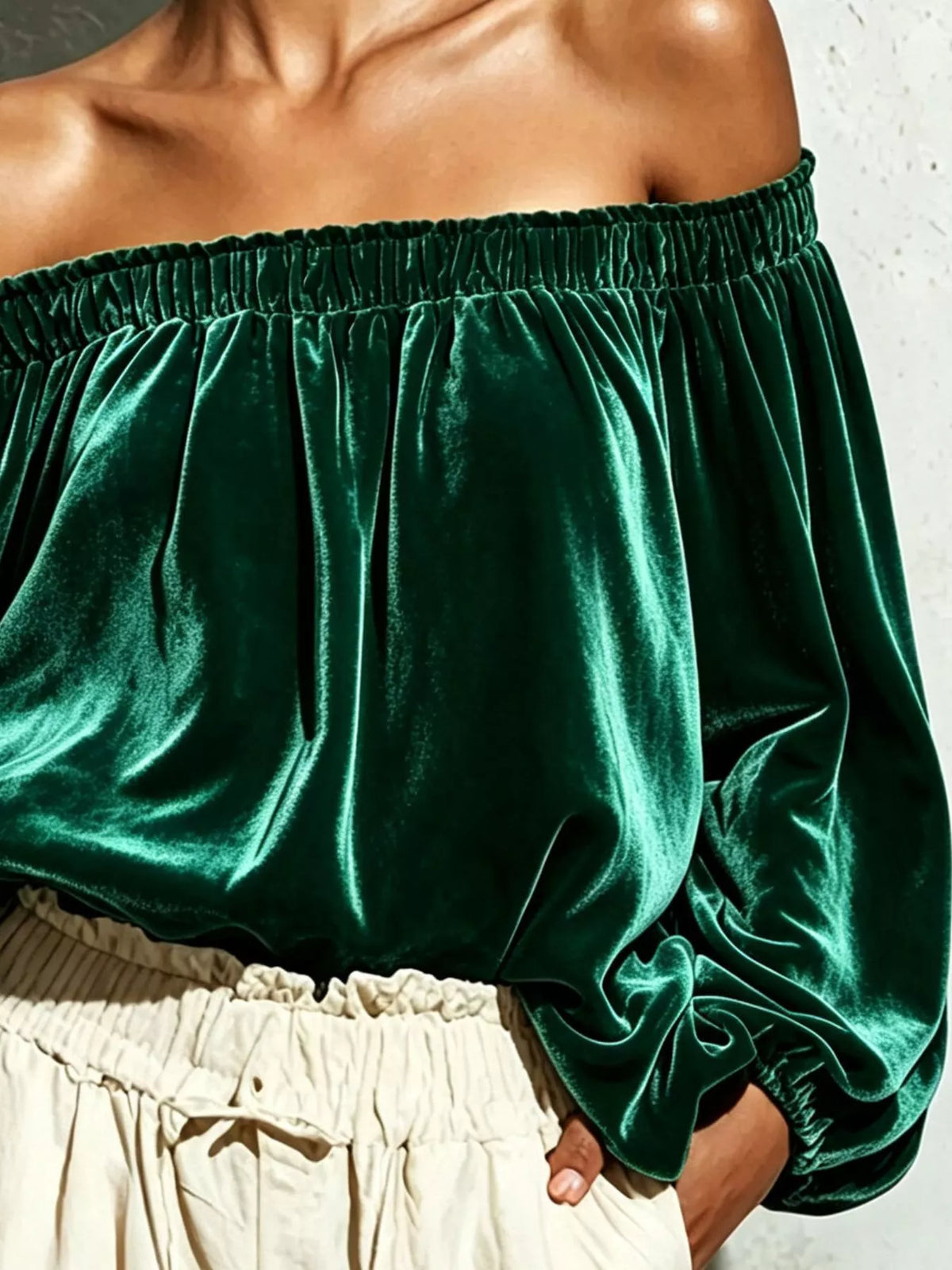Off-Shoulder Velvet Long Sleeve T-Shirt - Dark Green - View 3