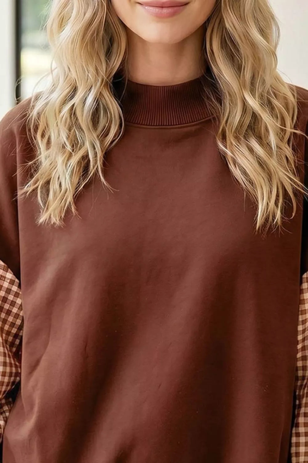 Plaid Sleeve Colorblock Loose Tunic Sweatshirt - Dark Brown - View 2