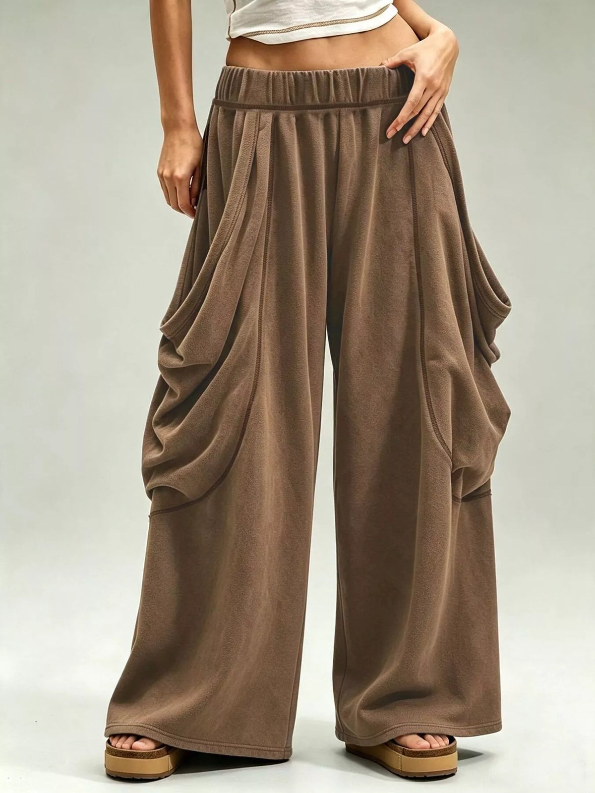 Oversized Wide-Leg Cargo Pants - Khaki Color - View 2