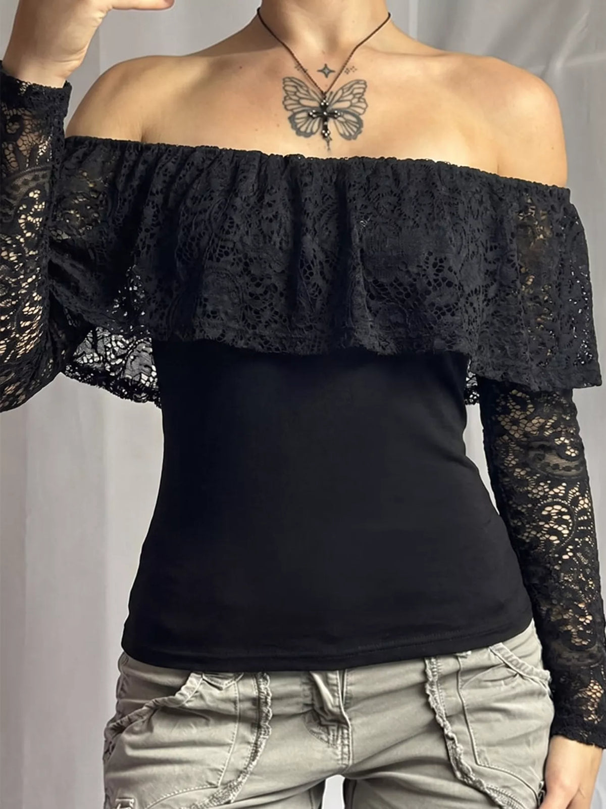 Off-Shoulder Lace Trim Long Sleeve T-Shirt - Black - View 3