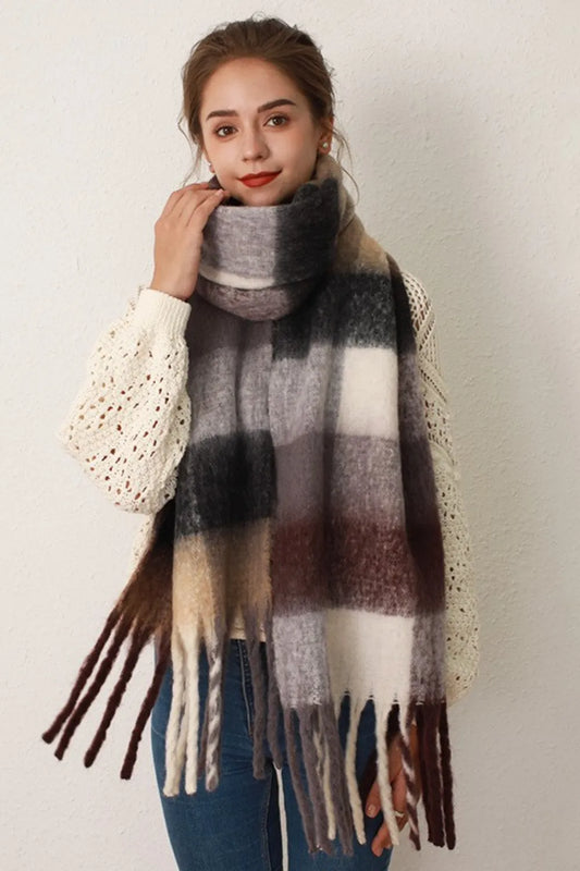 Thermal Fringe Contrast Plaid Scarf - Gray/Brown grid - View 1