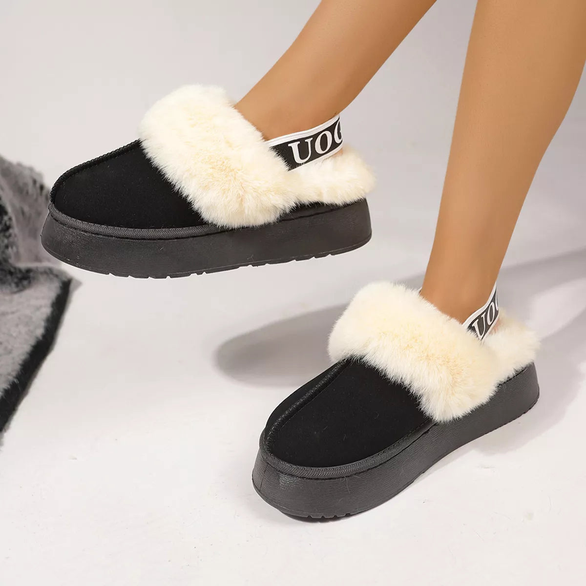 Round Toe Fur Trim Platform Slippers - Black - View 15