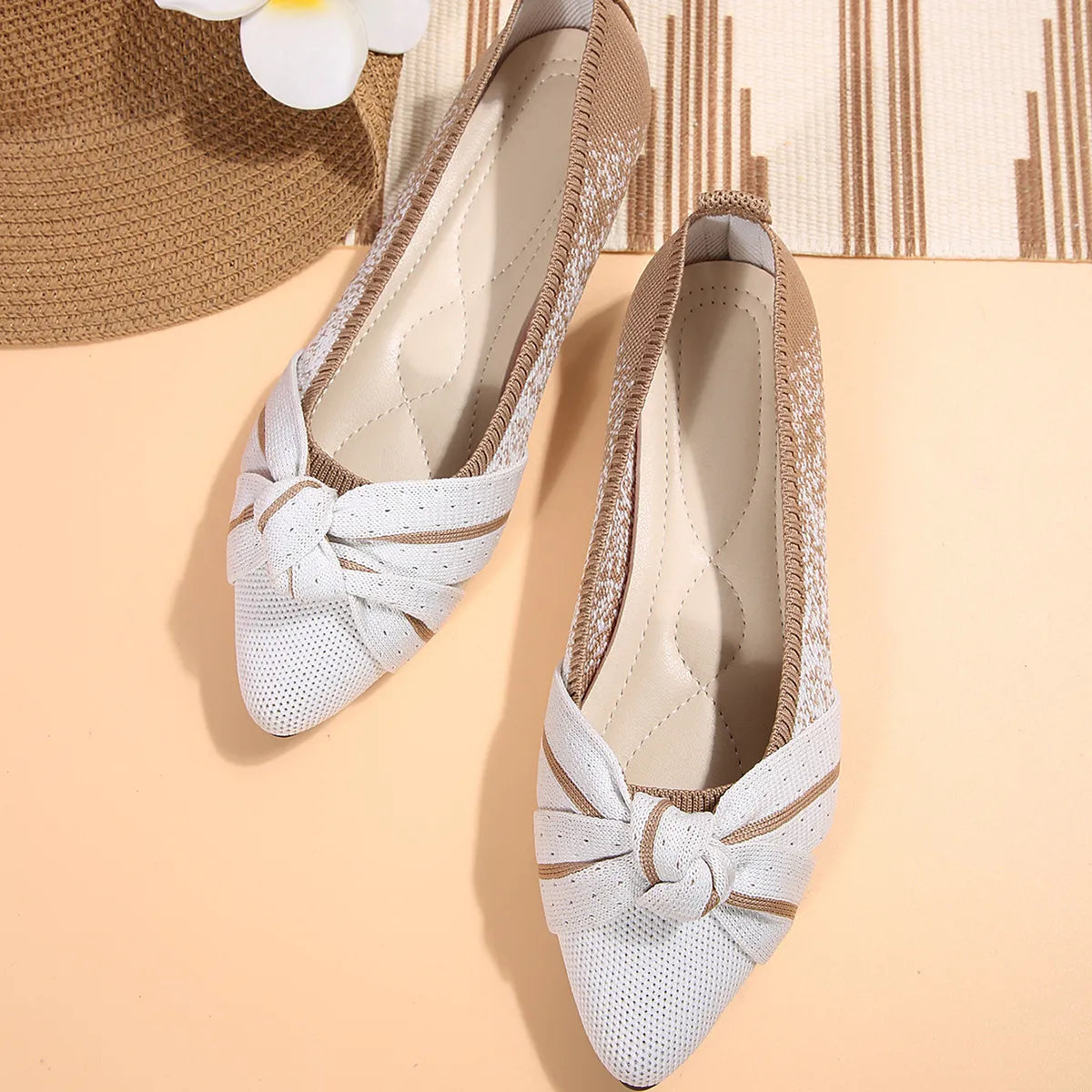 Contrast Point Toe Flats Slip-Ons - White - View 4
