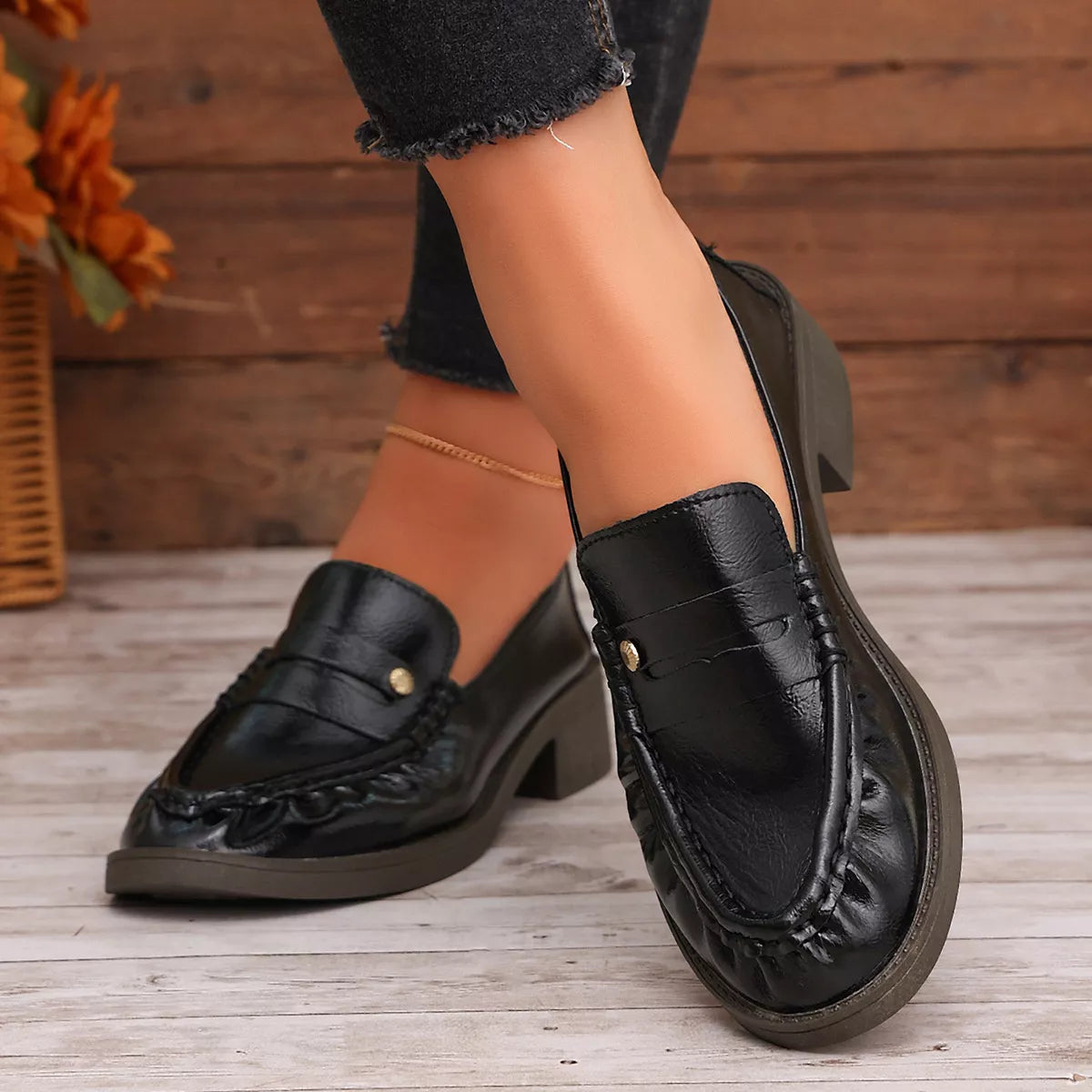 Round Toe Block Heels Loafers - Black - View 3