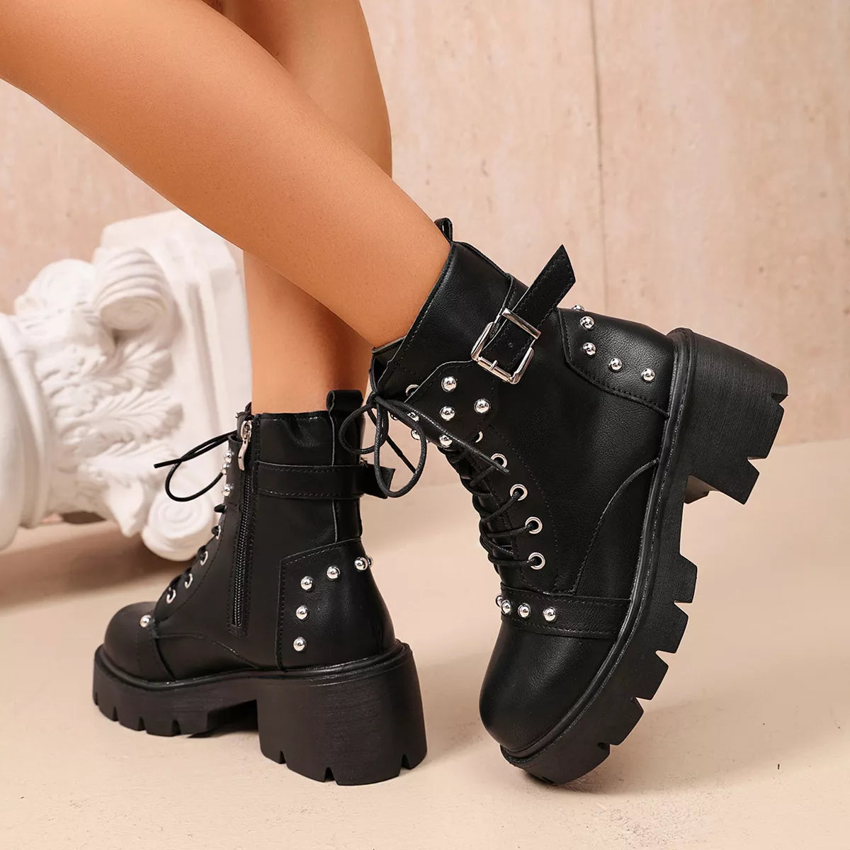Round Toe Block Heels Boots - Black - View 4
