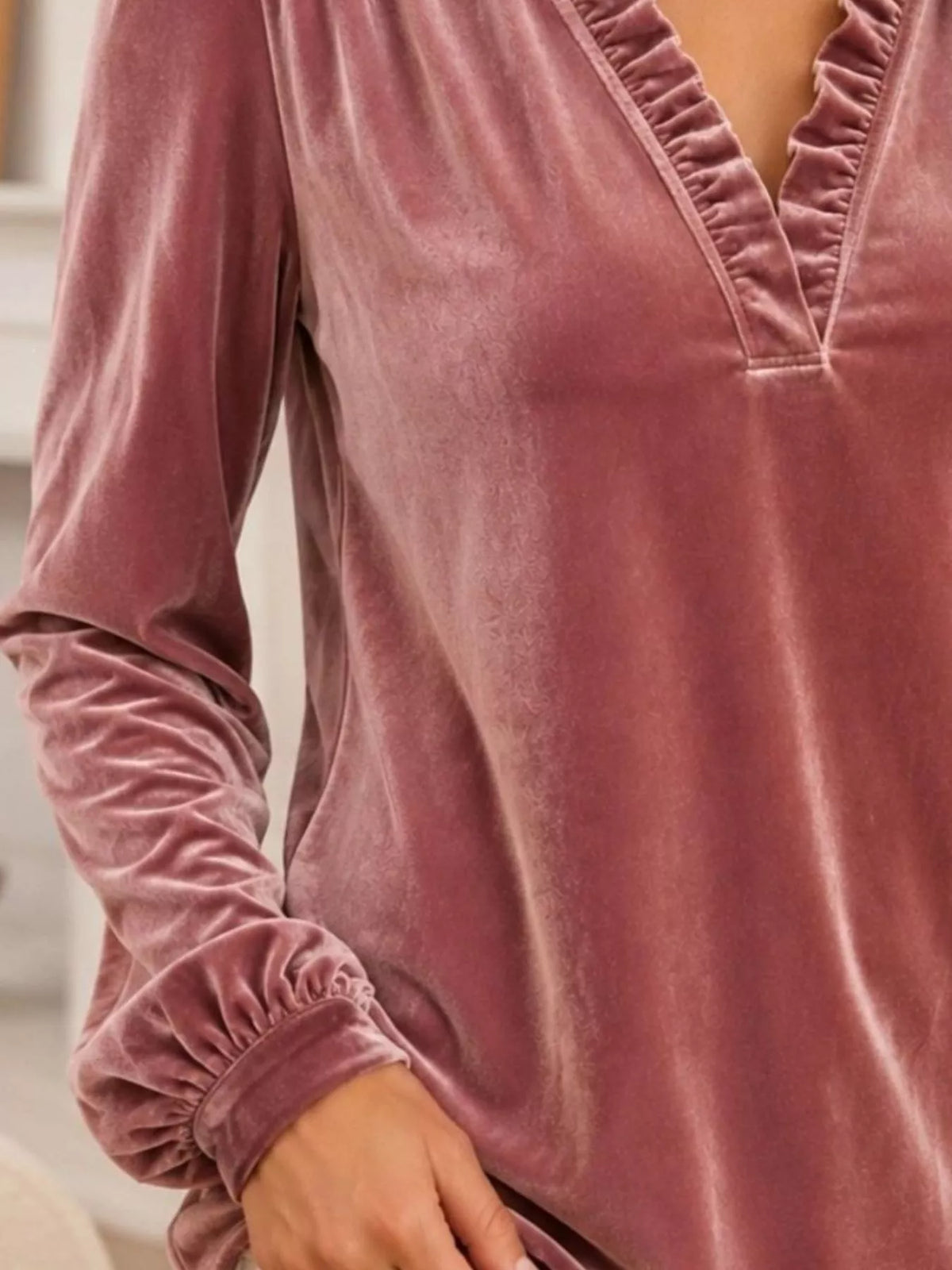 V-Neck Ruffle Trim Velvet Blouse - Dusty Pink - View 3