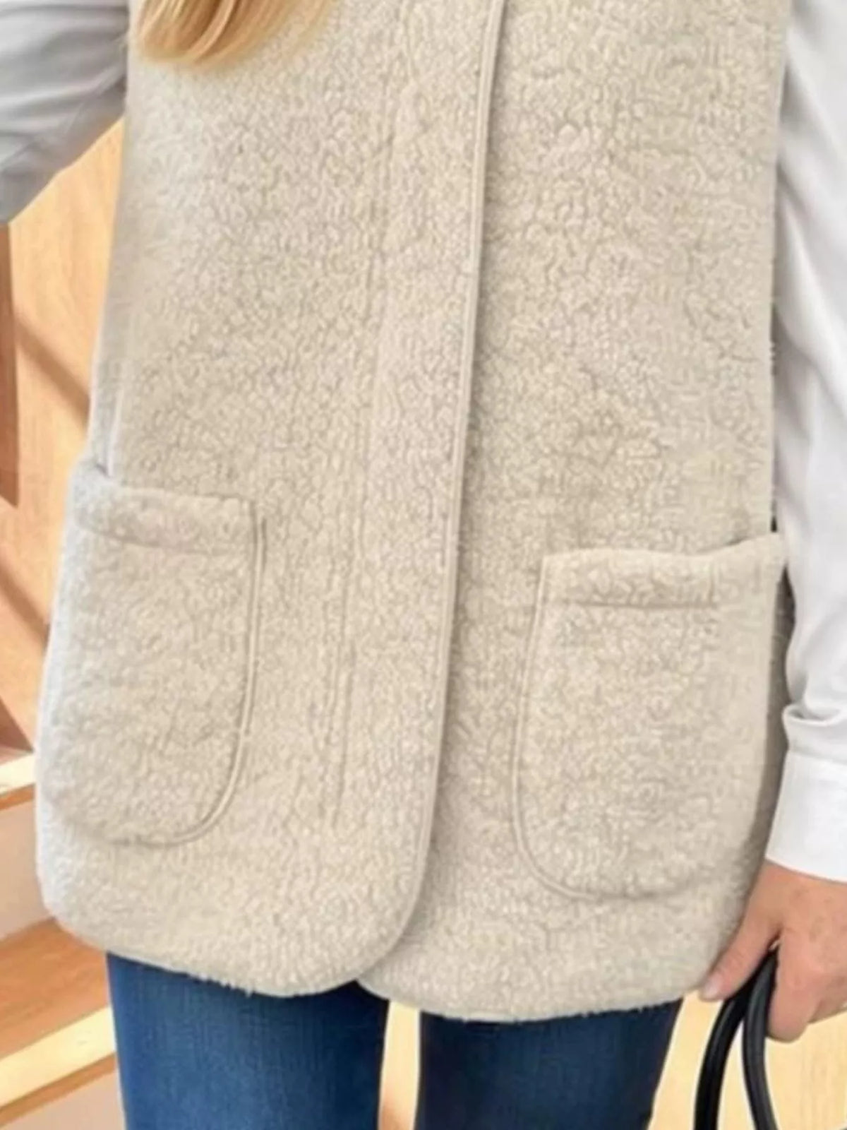 Sherpa Sleeveless Vest Coat - Beige - View 2