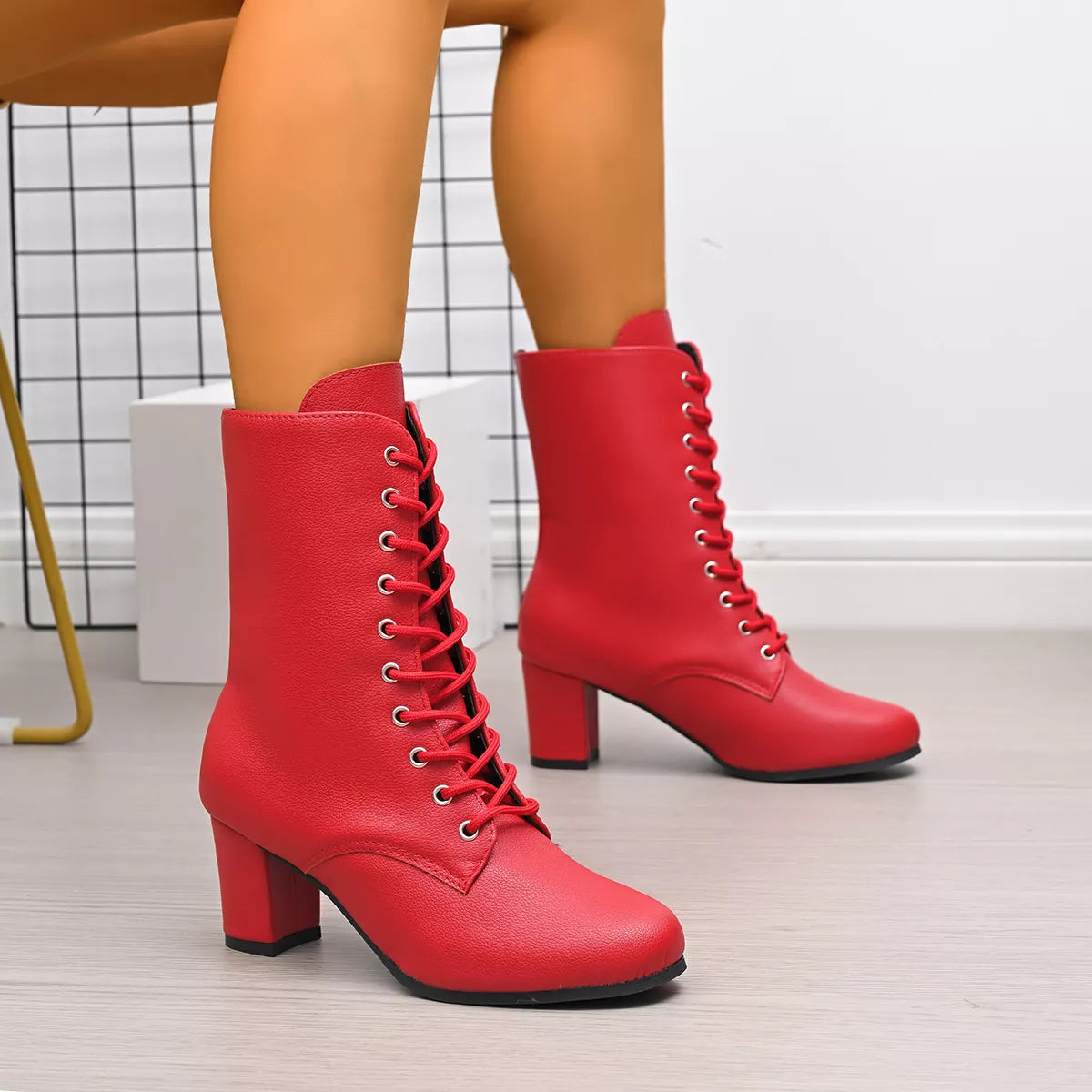 Round Toe Block Heels Boots - Red - View 8