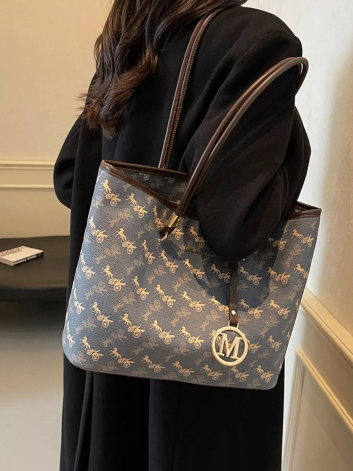 Printed Tote Shoulder Bag - Dark Blue - View 5