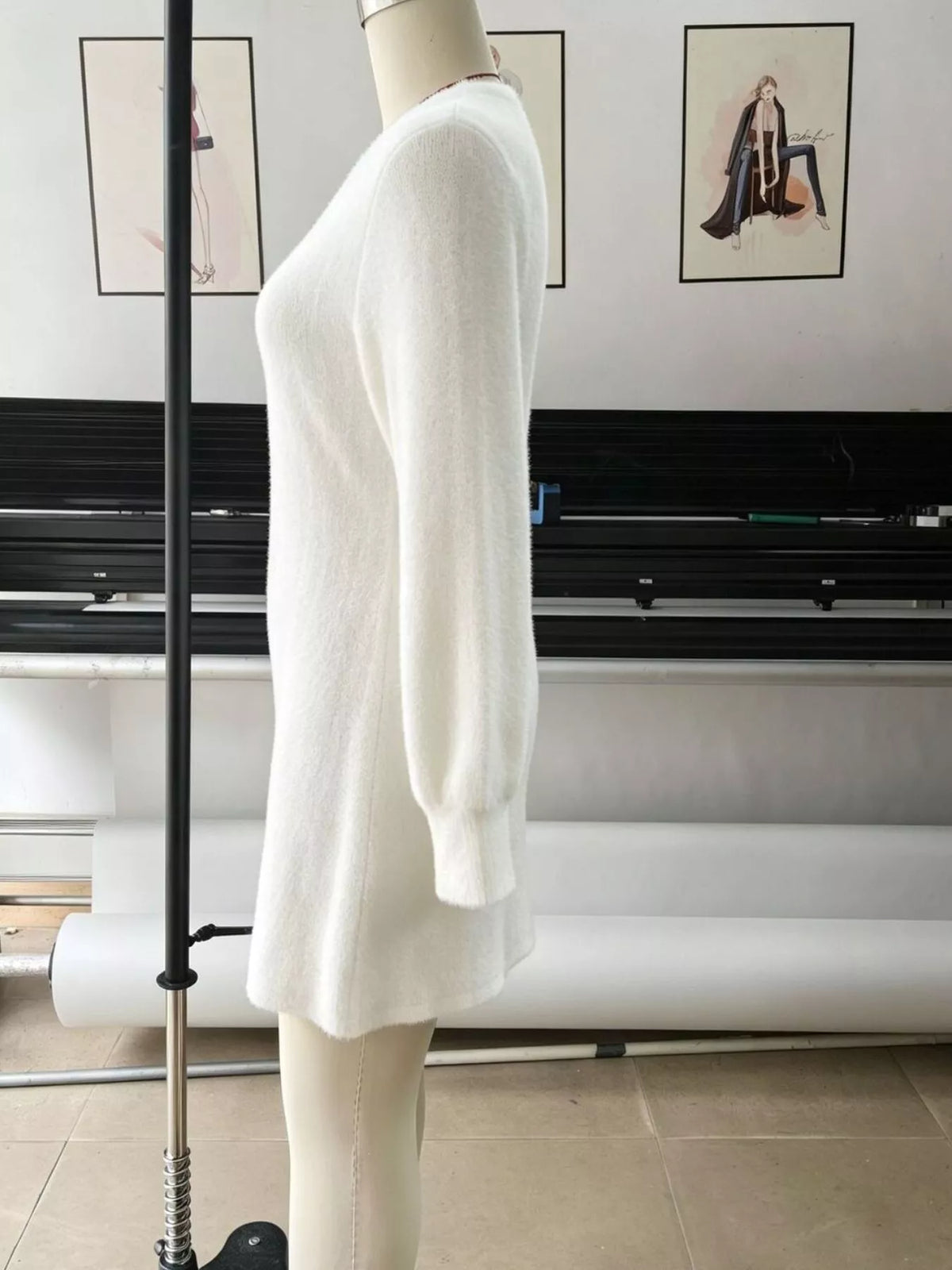 Fuzzy V-Neck Long Sleeve Sweater Dress - White - View 9